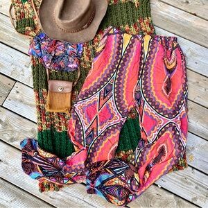 Lounge Gypsy Bohemian Pants w cabin cottage vibe